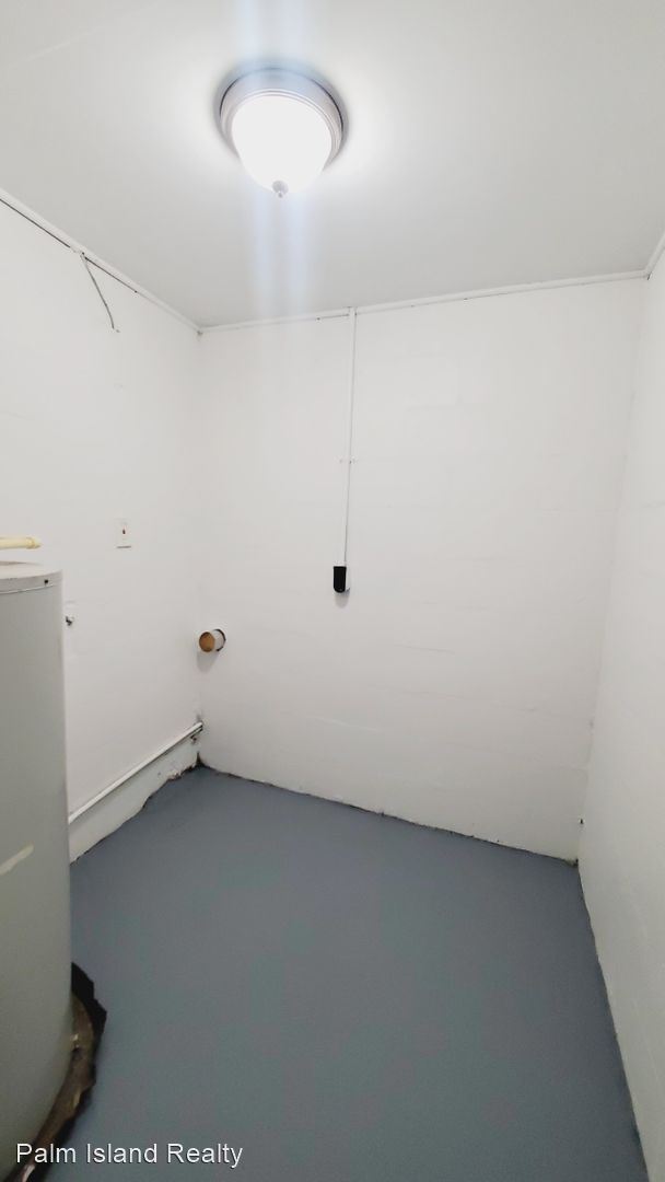 Foto del edificio - 3 br, 1 bath House - 6013 Francis Dr
