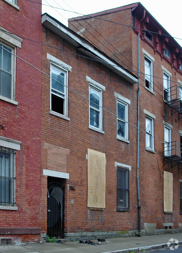 Building Photo - 1500 Moore St