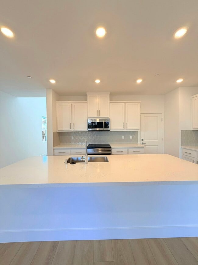 Foto del edificio - 397 N Paso Robles Dr