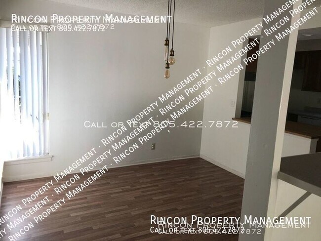 Building Photo - 3 Bedroom, 2 Bath Home For Rent *Oxnard*