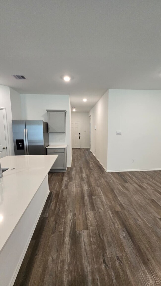 Foto del edificio - 15703 Majestic Evergreen Wy