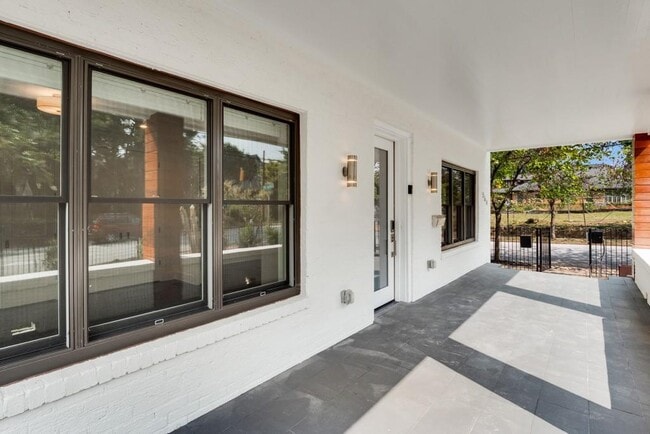 Foto del edificio - 564 Parkway Dr NE