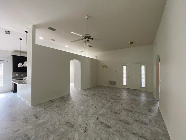 Building Photo - 1854 Beth Ct