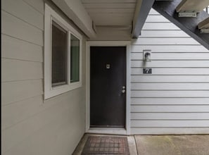 Building Photo - 5484 SW Alger Ave