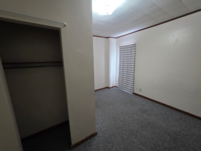 Building Photo - 497 Sumner St