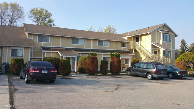 Building Photo - 2409 Arcadia Dr