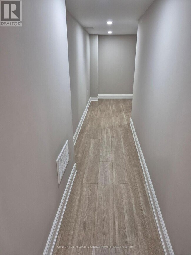 Building Photo - 162 Valleyway Dr