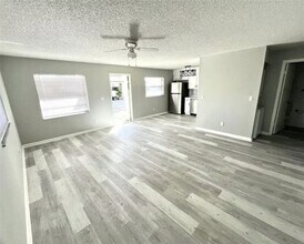 Building Photo - 1565 40th Ave