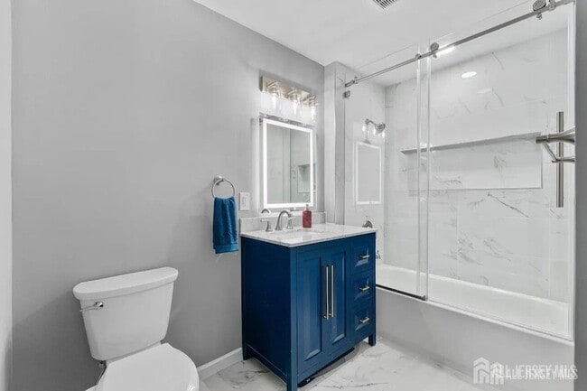 Building Photo - 251 Kempsey Dr