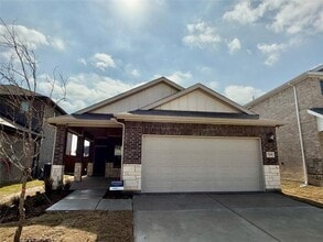 Building Photo - 709 Hemingway Ln