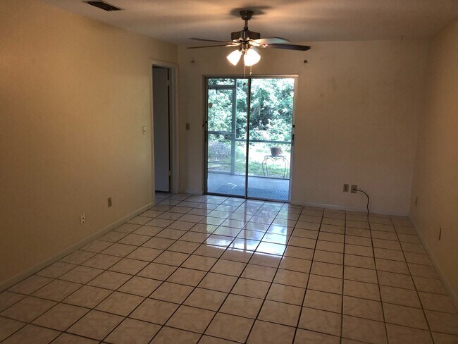 Foto del edificio - 405/407 NE 25th Ave