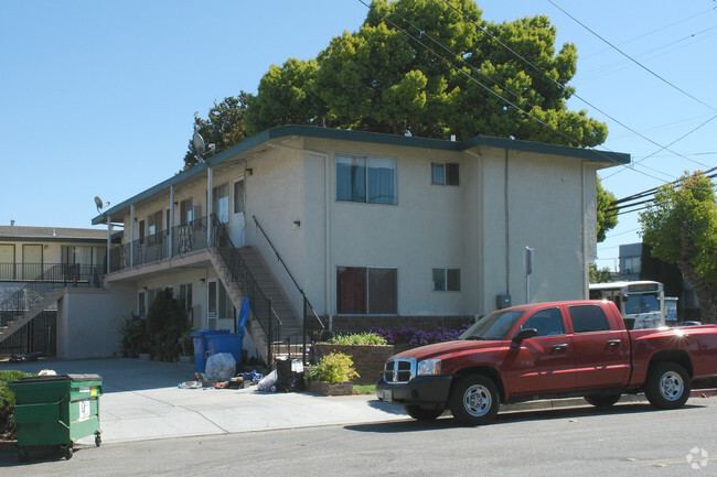 Building Photo - 2141 Fruitdale Ave
