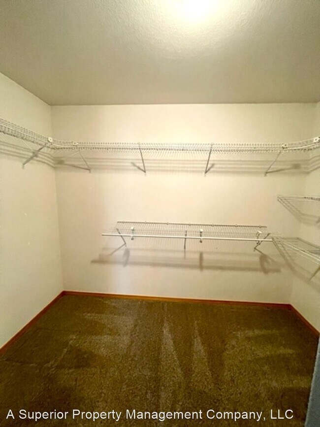 Foto del edificio - 3 br, 2 bath House - 2925 NE Pinnacle Pl.