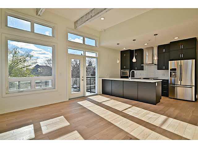 Primary Photo - 10606-10684 84 Ave NW