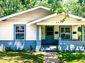 Building Photo - 3715 Travis Ave