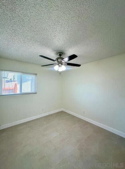 Foto del edificio - 1254 Sumner Ave