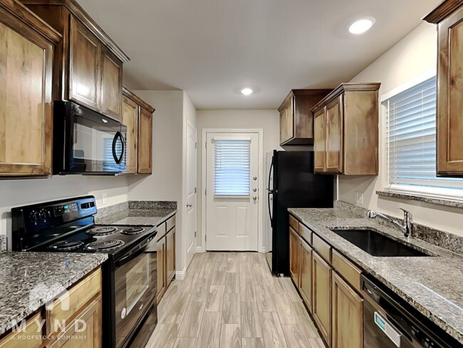 Foto del edificio - 801 Rolling Terrace Cir