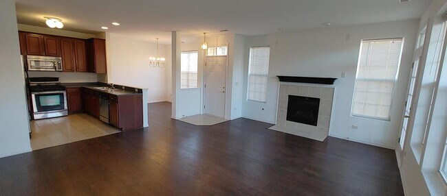 Foto del edificio - 1541 Millbrook Dr