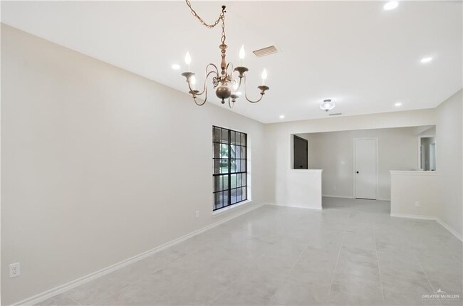Foto del edificio - 413 W Jonquil Ave