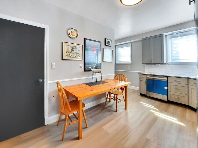 Foto del edificio - Spacious Rancher with In-Law Suite & Accessible Features – Sudbrook Park