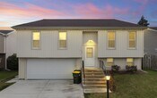 Foto principal - 999 Woodside Dr