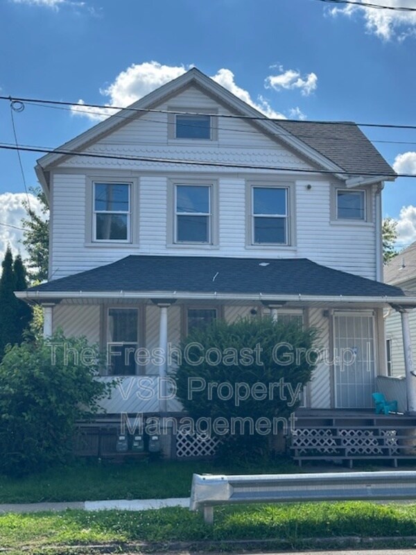 Building Photo - 5940 Engel Ave