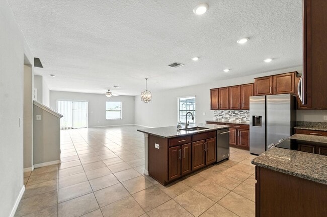 Building Photo - 14050 Arbor Pines Dr