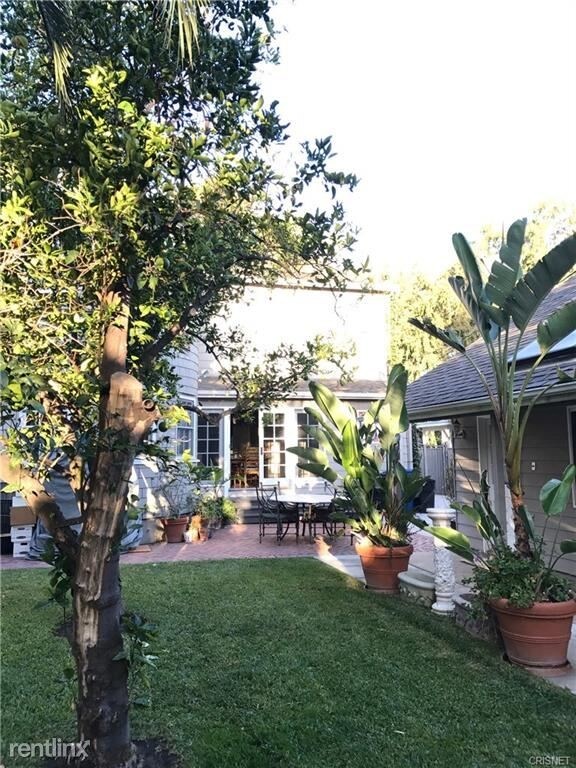 Foto del edificio - 4626 Lemona Ave