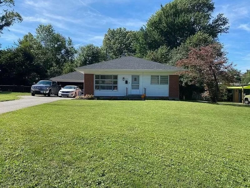 2508 Browns Ln, Louisville, KY 40220 House Rental in Louisville, KY