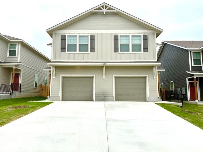 Photo - 7560 Briarwood Pass Townhome