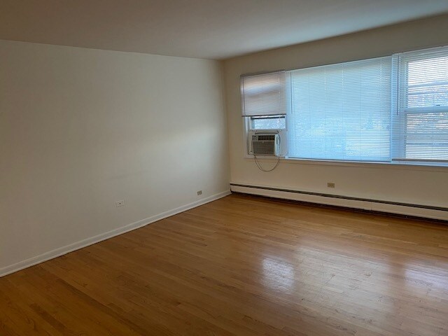 Foto del edificio - 9200 Kilpatrick Ave