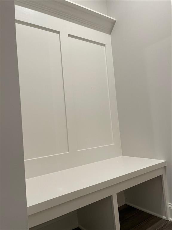 Foto del edificio - 6130 Cameo Ln