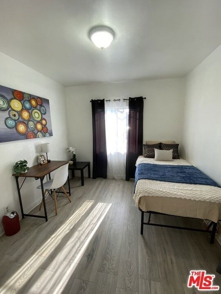 Foto del edificio - 644 W 81st St