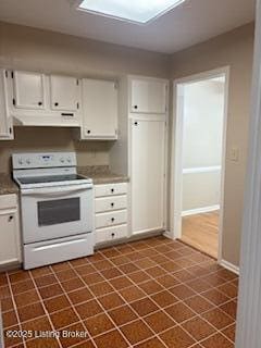 Building Photo - 707 Highwood Dr