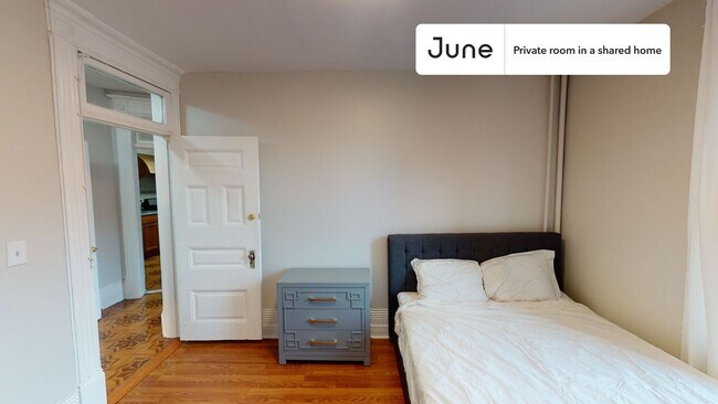 Foto del edificio - Room in Shared 4 bed/1 bath home in Central Harlem
