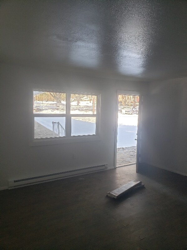 Building Photo - 127 Hilltop Cir