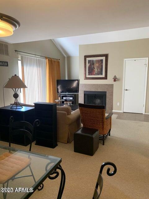 Foto del edificio - 10055 E Mountainview Lake Dr