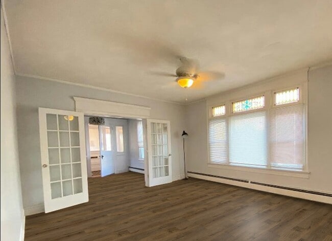 Building Photo - 848 Quincy Ave