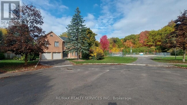 Building Photo - 26 Hacienda Ct