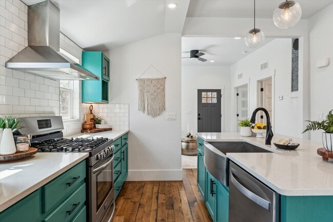 Foto del edificio - Charming 2BD, 2BA Longmont Home with Fenced Back Yard