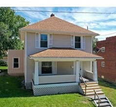 Building Photo - 420 N Baxter St