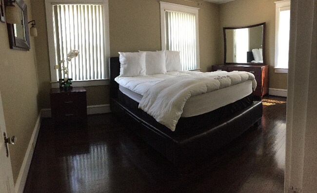 Foto del edificio - 157 Linden Ave