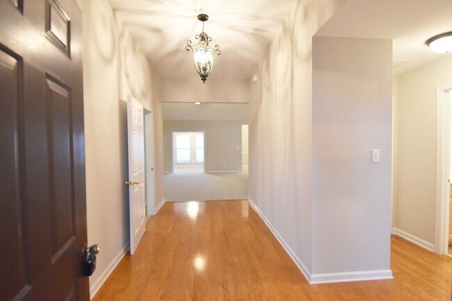 Building Photo - 273 Turnbridge Cir