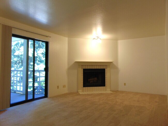Building Photo - Lovely 1bd Condo Available in Shoreline w/...
