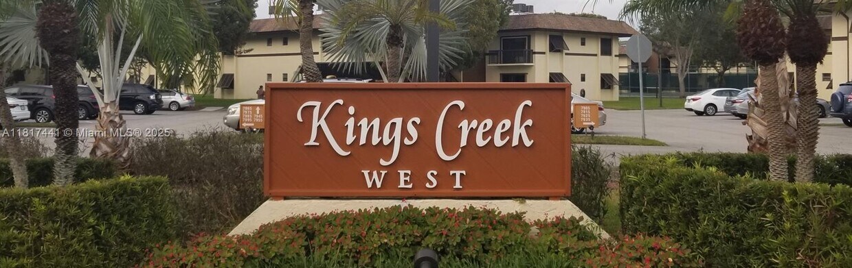 Foto principal - 7965 SW 86th St