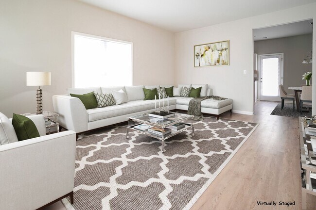 Foto del edificio - 2 Bed/2.5 Bath Townhome-Close to downtown Clayton!