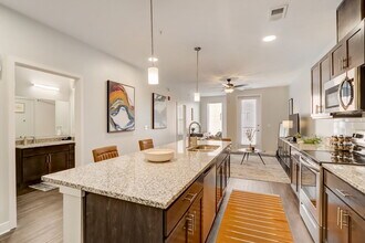 Building Photo - Wesmont