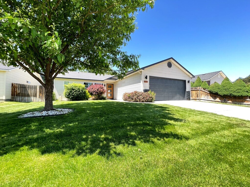 Foto principal - 3377 S Annett Ave