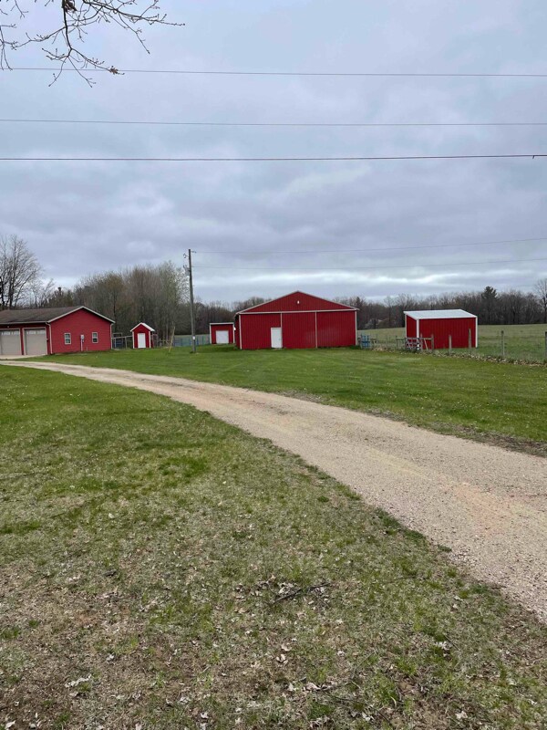 Building Photo - 7636 N Backus Rd