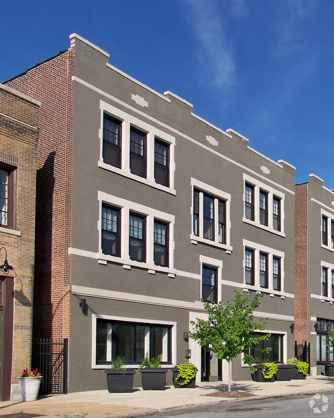 Primary Photo - Field School Apartments